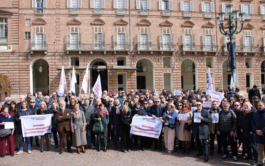 Torino, anche la delegazione Aser in piazza per il contratto e l’equo compenso. Costante: «È in gioco il futuro dell’informazione»